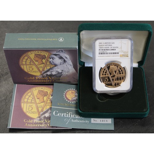 133 - NGC PF70 Ultra Cameo 2001 gold proof five pounds (£5) commemorating the Death of Queen Victoria. Obv... 