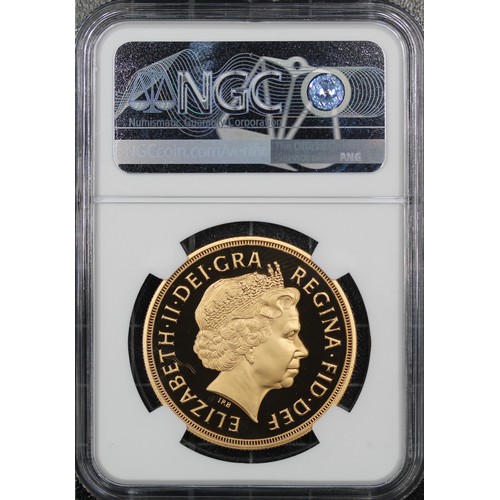 134 - NGC PF70 Ultra Cameo 2005 Proof 5 sovereigns/five pounds, Elizabeth II. Special reverse design with ... 