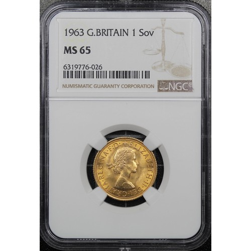 98 - 1963 Sovereign, NGC MS65, Elizabeth II. Obverse portrait by Mary Gillick. A beautiful example with c... 