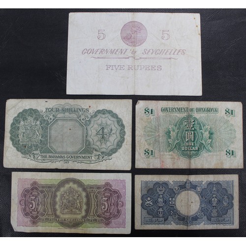 24 - A selection world banknotes (5) comprised of Commonwealth issues of Elizabeth II from Malaya & B... 