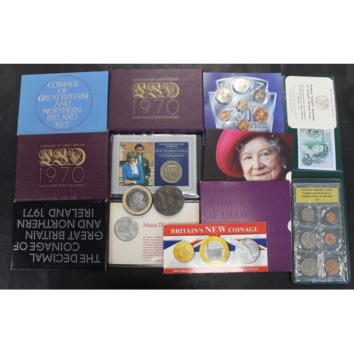 417 - An assortment of proof and BUNC coins and sets (12) including proof sets (1970 (2), 1971 & 1977)... 