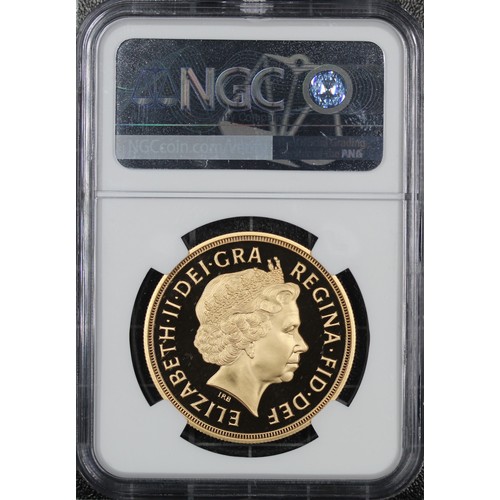 139 - NGC PF70 Ultra Cameo 2005 Proof 5 sovereigns/five pounds, Elizabeth II. Special reverse design with ... 