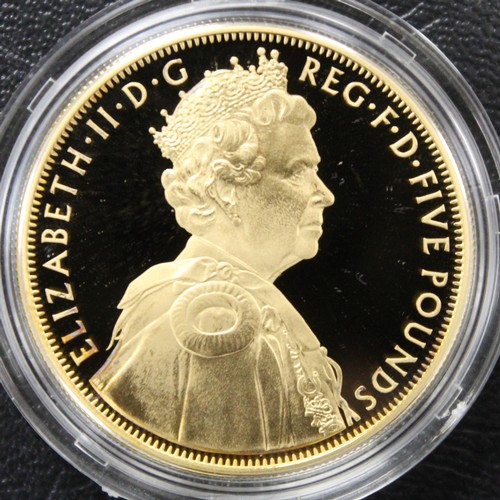 285 - 2012 Official gold plated silver proof £5 coin, Elizabeth II. Cased in special diamond jubilee prese... 