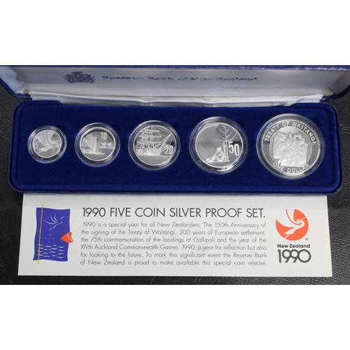 338 - New Zealand, 1990 silver proof 5-coin set celebrating the 150th anniversary of the Treaty of Waitang... 