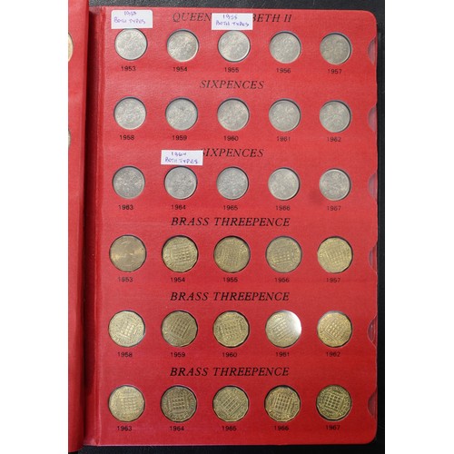 339 - The Pre-decimal Circulation Coinage of Elizabeth II. A deluxe Sandhill folder complete with full dat... 