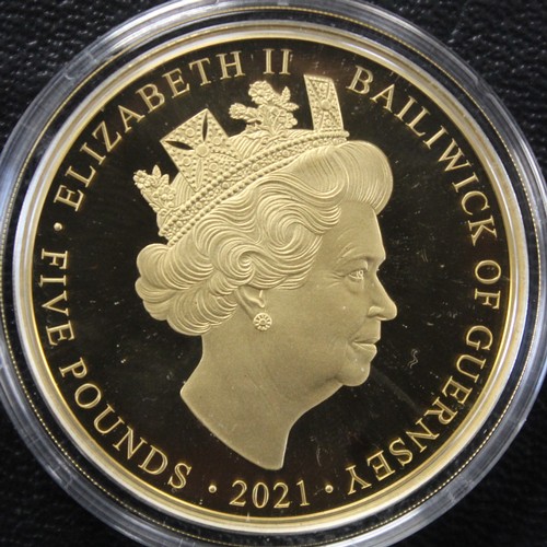 240M - Guernsey, 2021 Gold proof 1oz £5 coin, Elizabeth II. Struck in fine gold to commemorate the 95th Bir... 