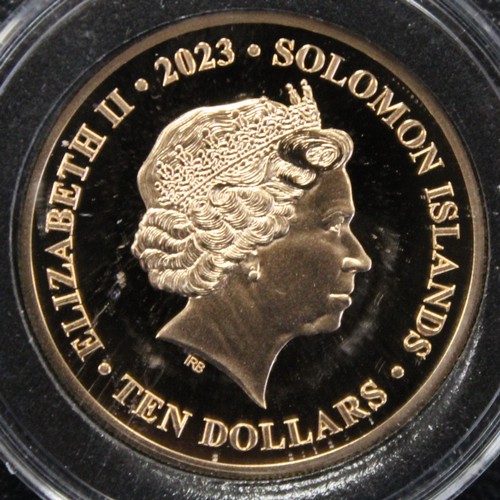 240U - Solomon Islands, 2023 Gold proof $10 (double sovereign specification), Elizabeth II. Seemingly struc... 