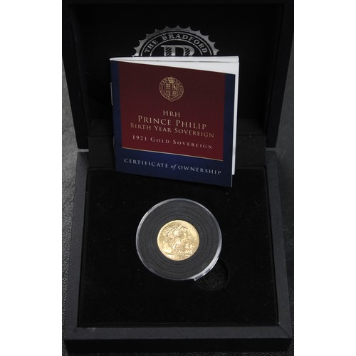 230A - Australia, 1921-P Sovereign, George V.  Perth Mint. Presented in Bradford Exchange case in commemora... 