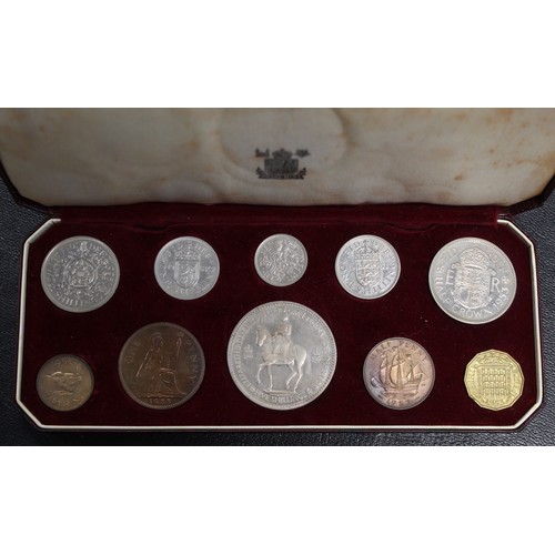 62 - 1953 Proof Set in original Royal Mint case. An original and well matched set with the cupro-nickel i... 