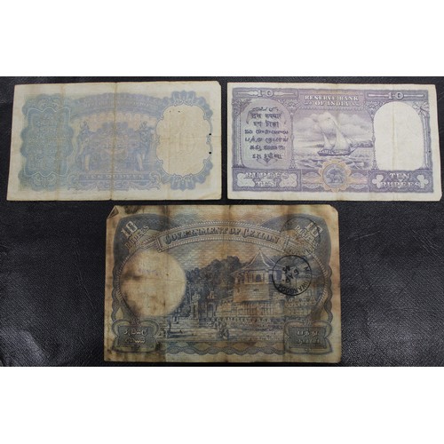 7 - A selection world banknotes (3) comprised of Commonwealth/Territory issues of George VI including Ce... 