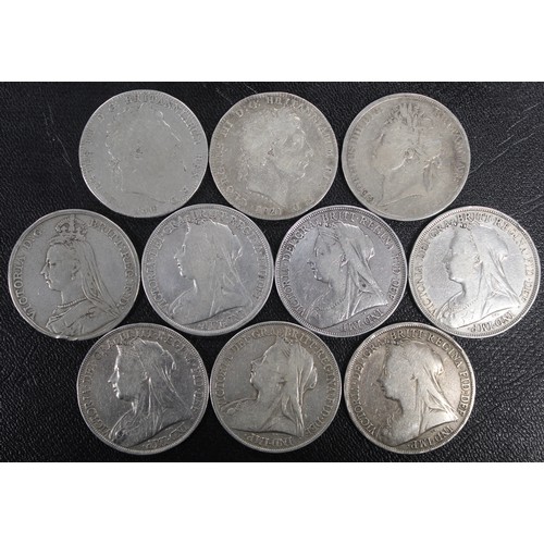 304 - A selection of pre-1920 silver crowns (10) comprising 1819, 1820, 1822, 1890, 1895 LIX, 1896 LX, 189... 