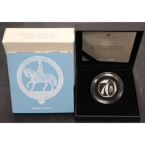 219 - 2022 Silver proof 50p, Elizabeth II. Struck to celebrate the Platinum Jubilee of HM The Queen and fe... 