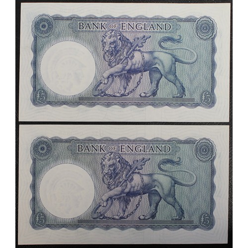 20 - Bank of England helmeted Britannia £5 notes (2, serial number pair), L.K. O'Brien, B280. S/N H74 062... 