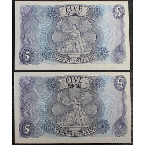 21 - Bank of England £5 notes (2, serial number pair), J.Q. Hollom, B297. S/N A10 534821 & A10 534822... 