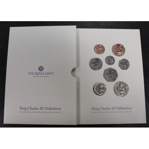 262 - 2023 Brilliant uncirculated definitive coin set, Charles III. The first official year set of the new... 