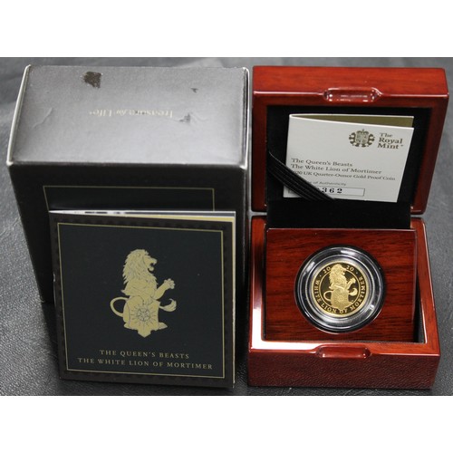 211 - 2020 ¼oz gold proof White Lion of Mortimer £25, Elizabeth II. Part of the Queen's Beasts series, one... 