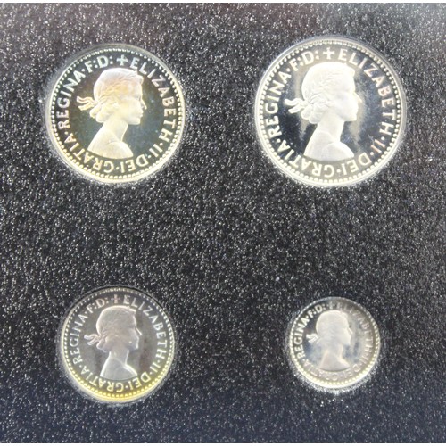 260 - 2000 Millennium silver proof 13-coin collection including Maundy set. A beautiful collection with to... 