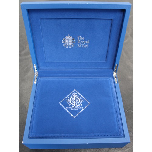 259 - 2012 Diamond Jubilee 18-coin proof set comprising issues from the UK and the Commonwealth depicting ... 