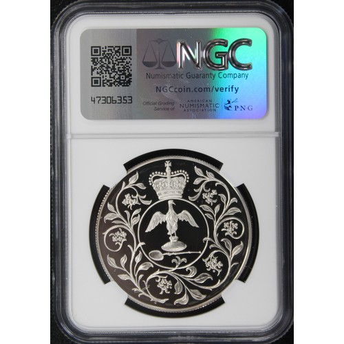 291 - NGC PF68 Ultra Cameo 1977 Silver proof crown, Elizabeth II. Struck to commemorate the silver Jubilee... 