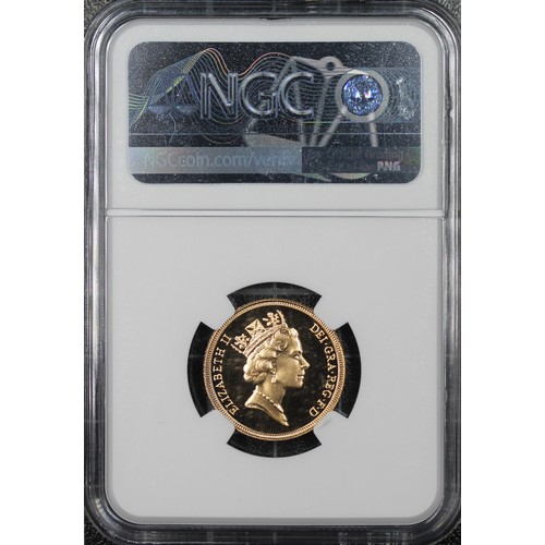 129 - NGC PF70 Cameo 1986 Proof sovereign, Elizabeth II. Obverse portrait by Raphael Maklouf. As struck, F... 