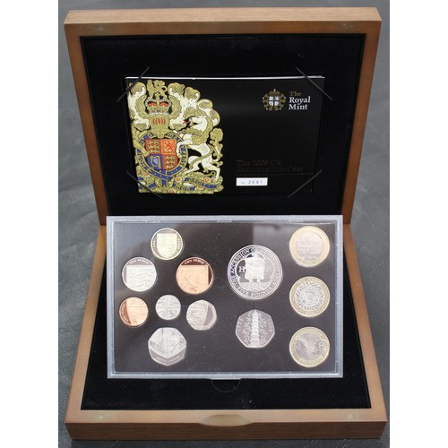 267 - 2009 Royal Mint Executive 12-coin proof set including the iconic Kew Gardens 50p. Coins as struck wi... 