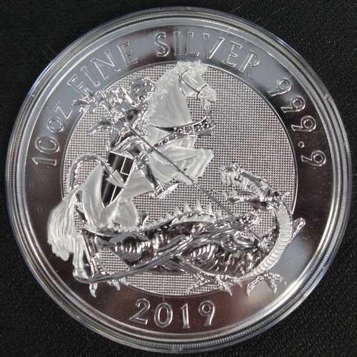 228 - 2019 10oz fine silver St. George & the Dragon. Presented in Jubilee Mint case, uncirculated, wit... 