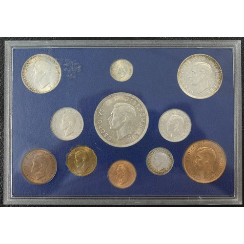 143 - 1937 Currency set in Sandhill case. A most attractive set with all coins of higher quality, generall... 