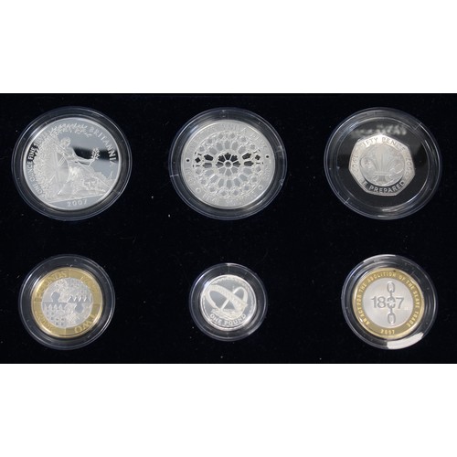 262 - 2007 Silver proof 6-coin family collection including silver proof Britannia. Occasional minor toning... 