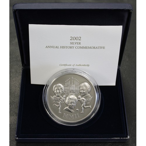 306 - 2002 5oz Annual History Commemorative medal. Struck in fine silver with antique finish depicting key... 