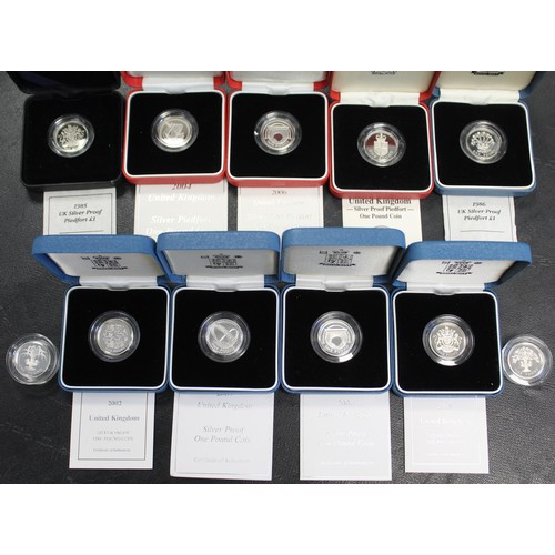 233 - Silver proof piedfort & silver proof £1 coins (11) comprising 1985 piedfort (third COA, no case)... 