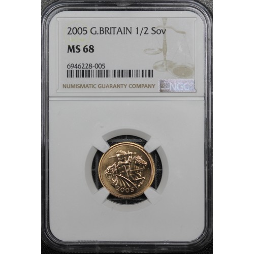 171 - 2005 Half sovereign, NGC MS68, Elizabeth II. Special reverse design with stylised St. George & t... 