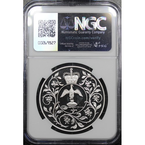 201 - NGC PF68 Ultra Cameo 1977 Silver proof crown, Elizabeth II. Struck to commemorate the silver Jubilee... 