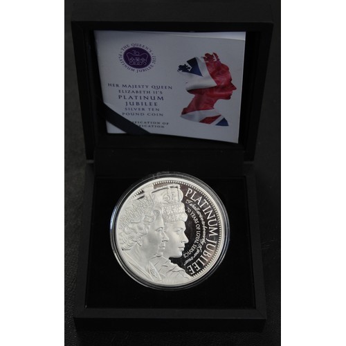 289 - Ascension Island, 2022 5oz silver proof £10. Struck in fine sliver to celebrate the Platinum Jubilee... 