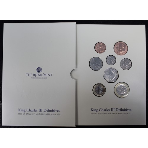 283 - 2023 Brilliant uncirculated definitive coin set, Charles III. The first official year set of the new... 