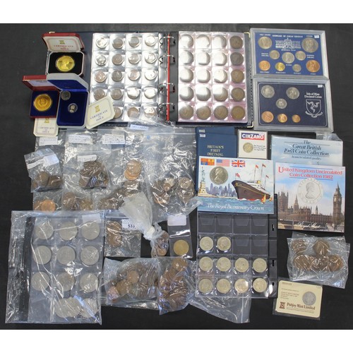 325A - A single estate collection of coins and medals to include a set of £2 coins (10), Isle of Man ... 