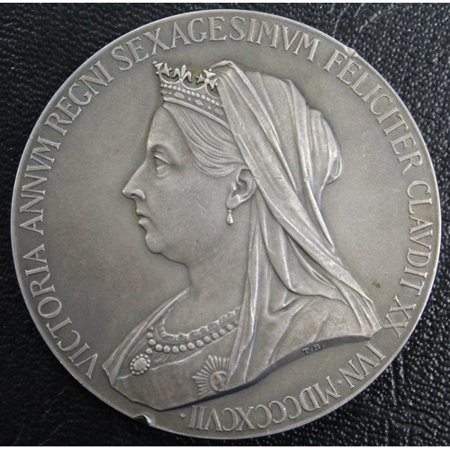 4 - 1837-1897 AR Diamond Jubilee Medal, Victoria. O. veiled head portrait, VICTORIA ANNUM REGNI SEXAGESI... 