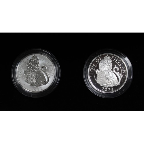 338 - 2022 1oz Tudor Beasts Seymour Panther 2-coin set with standard and reverse proof issues. Both as str... 