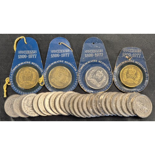 433 - A collection of 29 Silver Jubilee Duckhams Oil medals including 4 in original packs. Ideal for the r... 