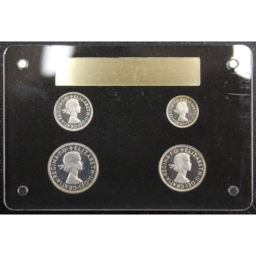 150 - 2006 Maundy Set, Elizabeth II. O. first portrait by Mary Gillick facing right, R. crowned denominati... 