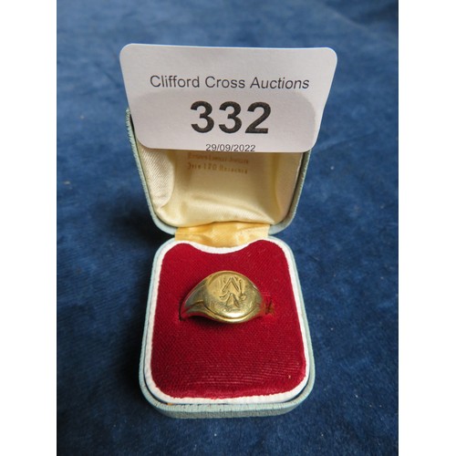 332 - A gentleman's 18ct gold signet ring weighting approx. 8g.