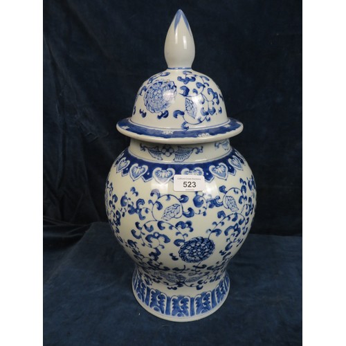 523 - A Chinese porcelain Ginger Jar with blue and white decoration.