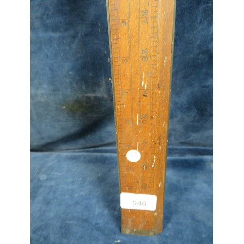 546 - A vintage wooden ruler 