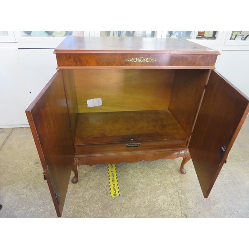 745 - A 20th century television cabinet.