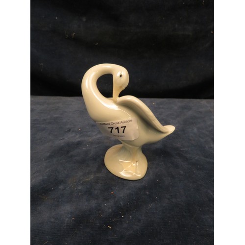 717 - A Lladro figurine of a goose.