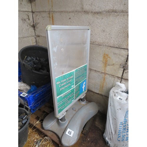 45 - SIGN STAND