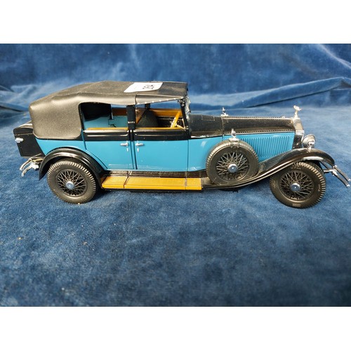 264 - Two Franklin Mint Model vehicles being 1907 Rolls Royce 