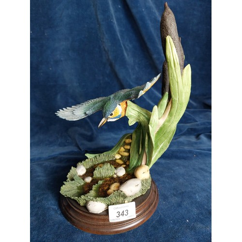 343 - A Country Artists figurine 'Kingfisher in Flight' CA, on wooden base.