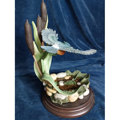 343 - A Country Artists figurine 'Kingfisher in Flight' CA, on wooden base.