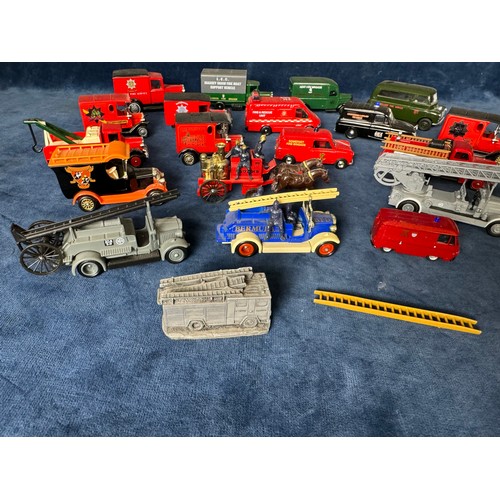 107 - A tray of 20 Matchbox, Vanguard, Lledo, Oxford, Diecast, etc., model fire engines, fire support vehi... 