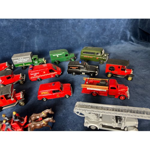 107 - A tray of 20 Matchbox, Vanguard, Lledo, Oxford, Diecast, etc., model fire engines, fire support vehi... 